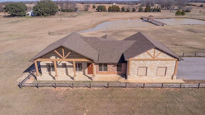 Property Photo:  6045 Vz County Road 1110  TX 75140 