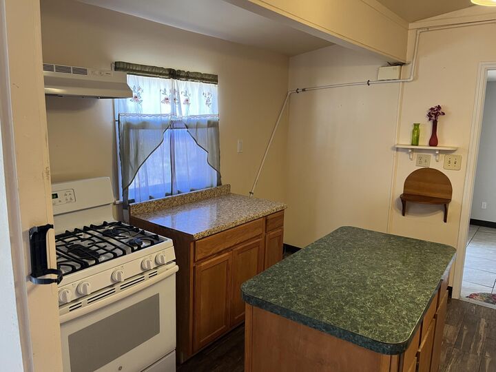 Property Photo:  922 Kings Rd  LA 71446 