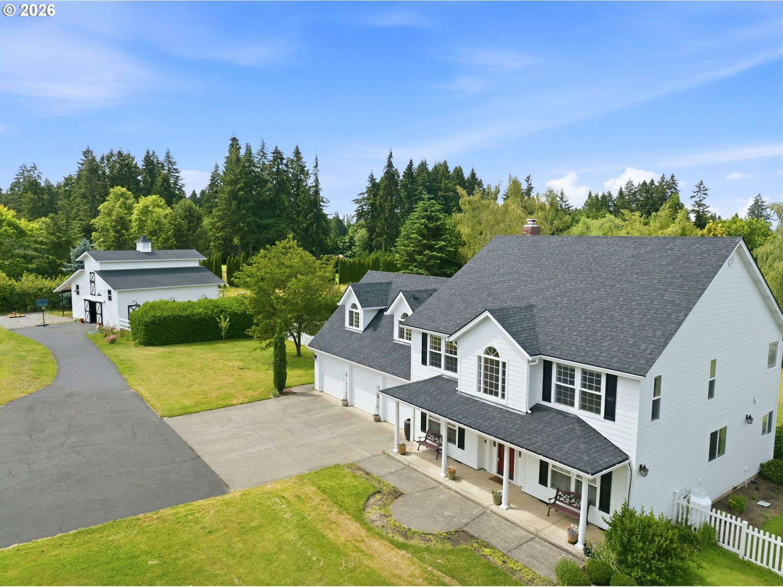 Property Photo:  6810 NE 252nd Way  WA 98604 
