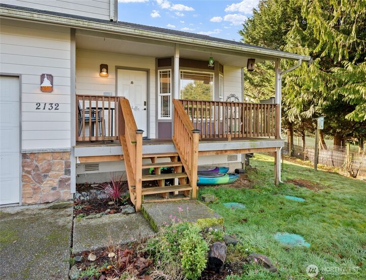 Property Photo:  2132  256th Street NW  WA 98292 