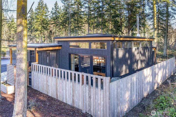 Property Photo:  2475  15th Street  WA 98368 
