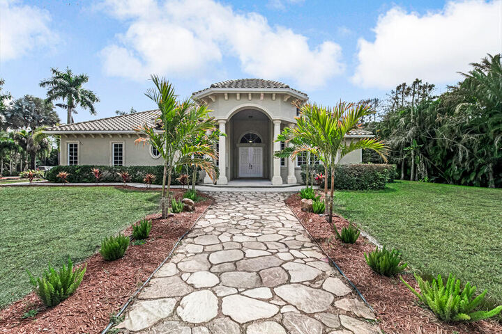 Property Photo:  16684 62nd Road N  FL 33470 