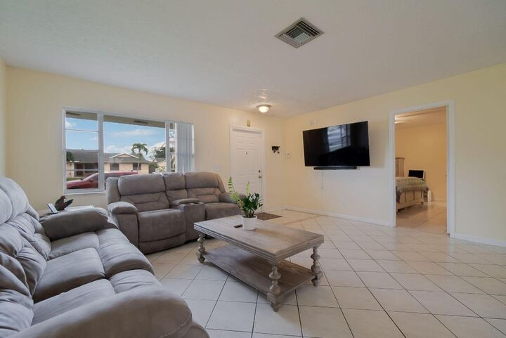Property Photo: 750 SE Academy Lane FL 34984