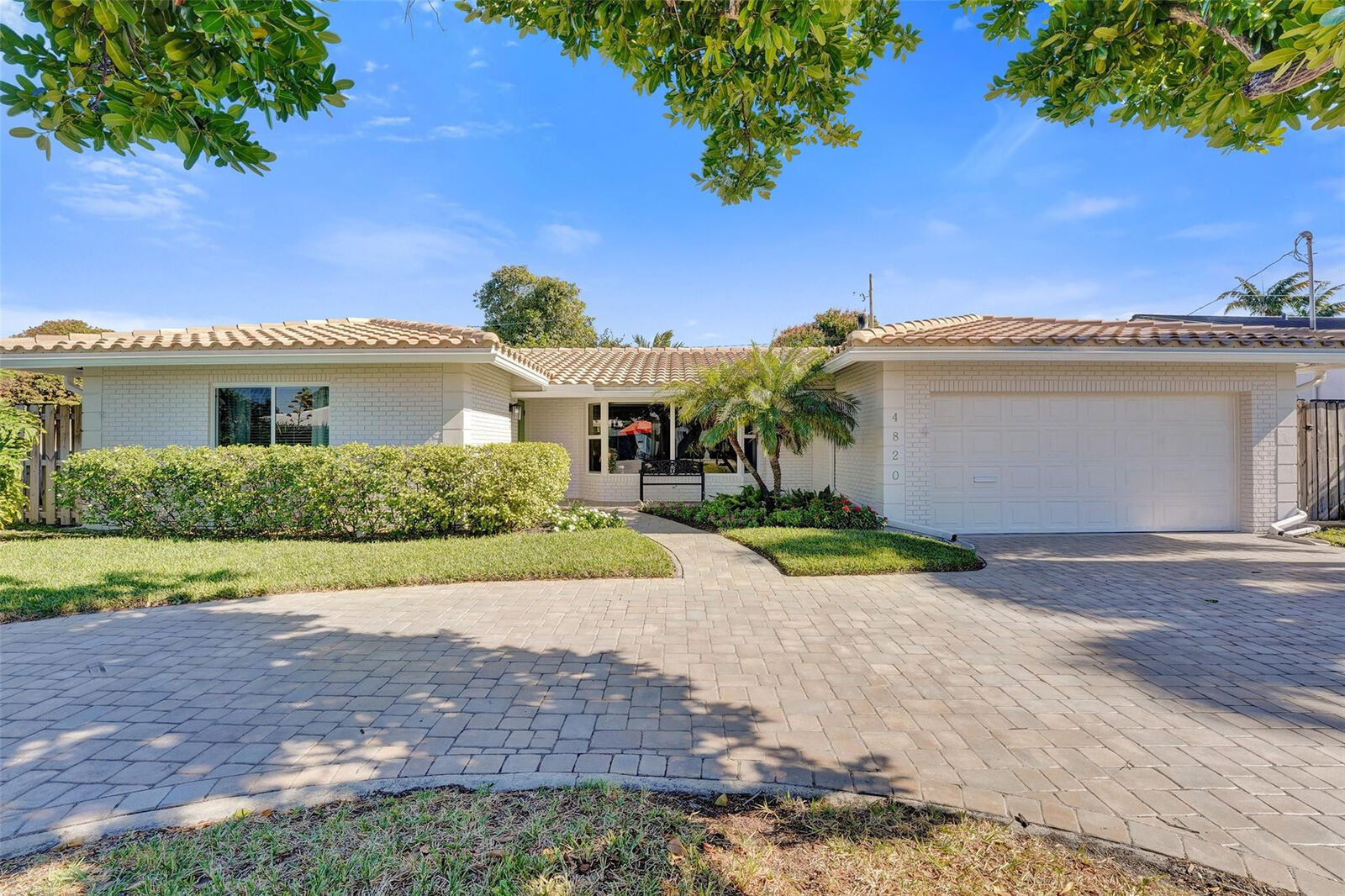 Property Photo:  4820 NE 27 Avenue  FL 33308 