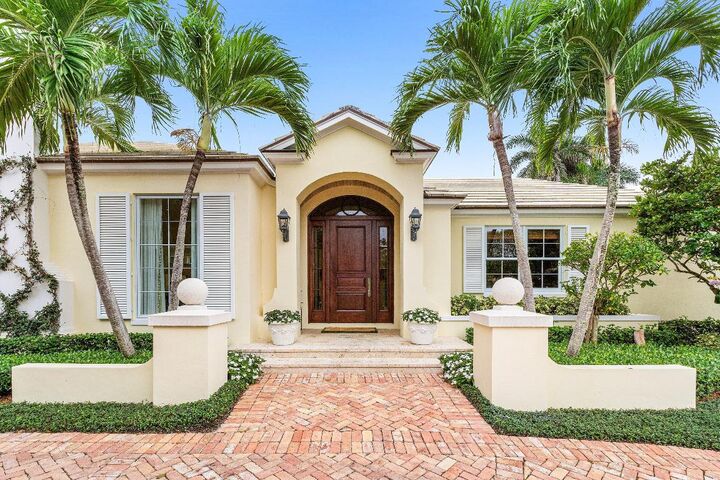 Property Photo:  450 Banyan Road  FL 33483 