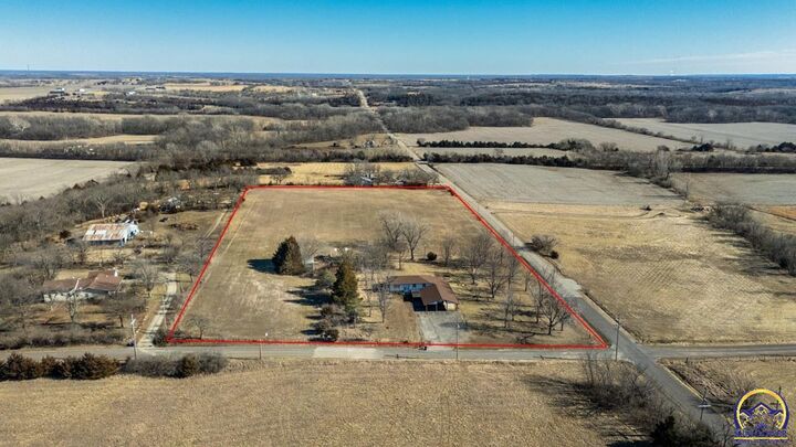 Property Photo: 6220 NE Kincaid Rd KS 66617