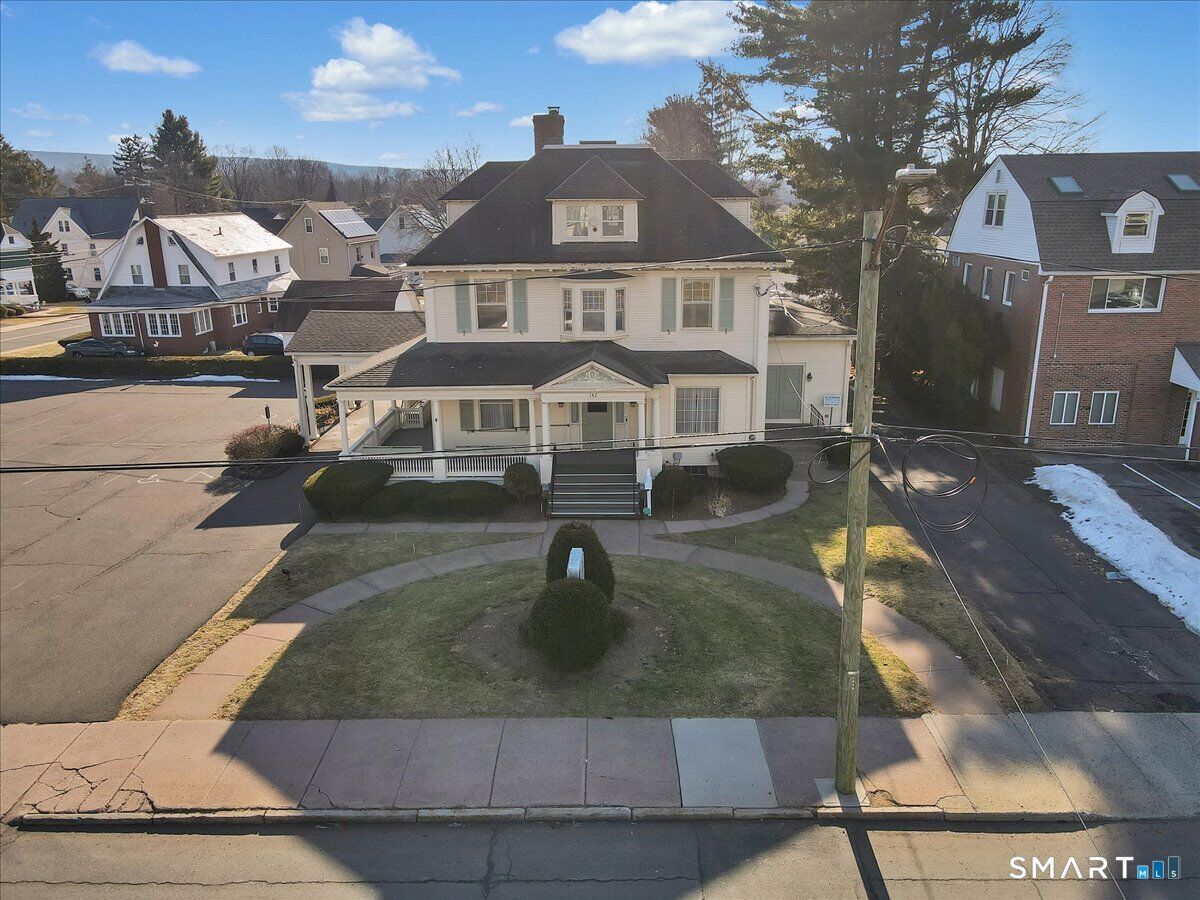 Property Photo:  142 East Center Street  CT 06040 