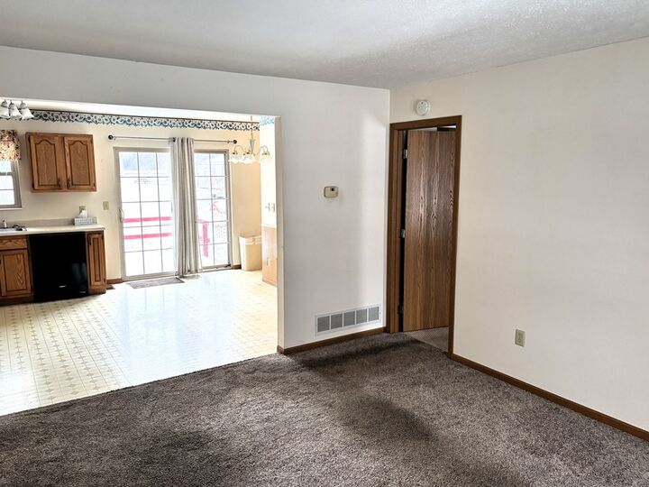 Property Photo: 70 Beatrice Lane OH 45601