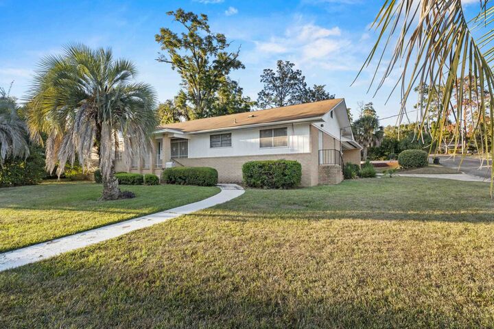 Property Photo:  204 Rudy Hubbard Way  FL 32301 