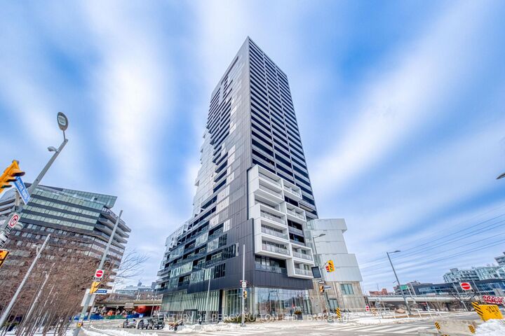 Photo de la propriété:  170 Bayview Avenue 916  ON M5A 0M4 