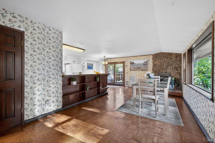 Property Photo:  132 Steiner Court  CA 95404 