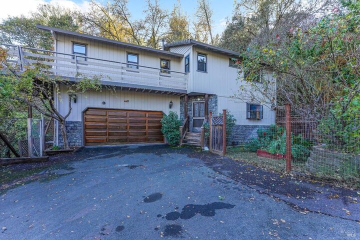 Property Photo:  301 Toyon Road  CA 95482 