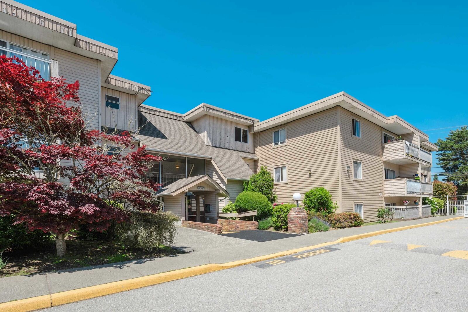 Photo de la propriété:  11806 88 Avenue 123  BC V4C 3C5 