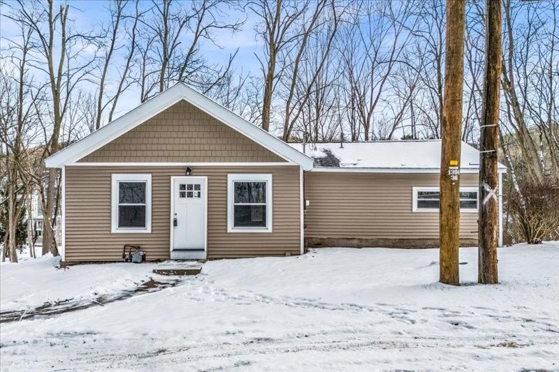 Property Photo:  163 Pennsylvania Avenue  NY 13903 