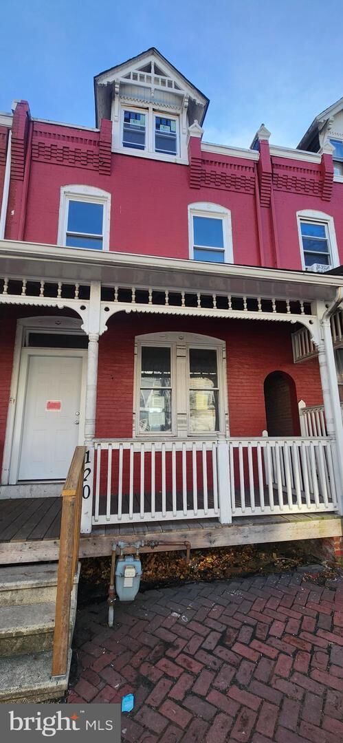 Property Photo: 120 W Buttonwood Street PA 19601