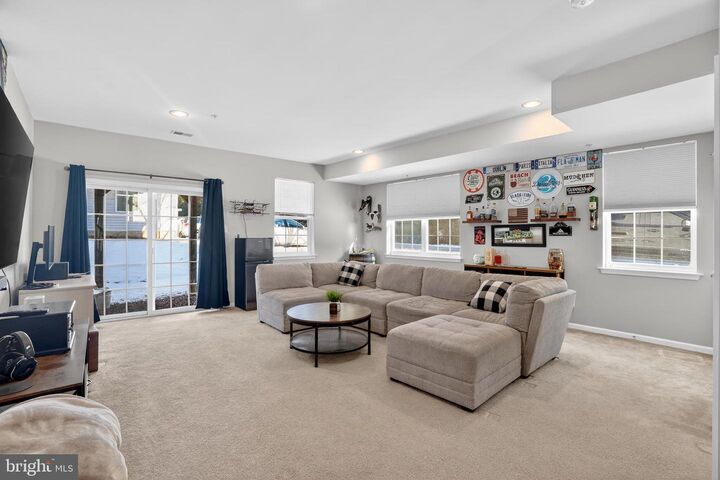 Property Photo:  4138 Sophia  PA 19061 