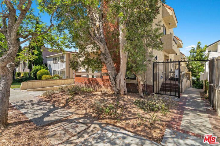 Property Photo:  1825 Westholme Ave  CA 90025 