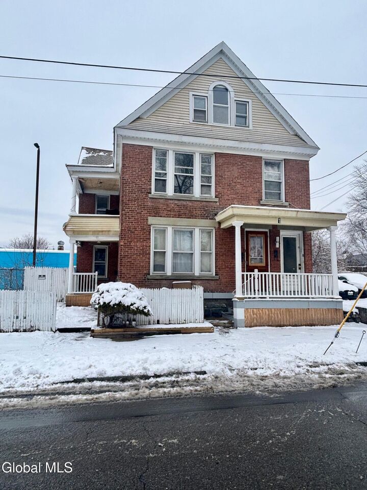 Property Photo:  1 Chestnut Street  NY 12307 