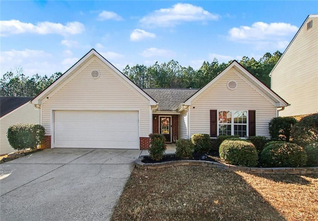 Property Photo: 2125 Mina Lane Drive GA 30518