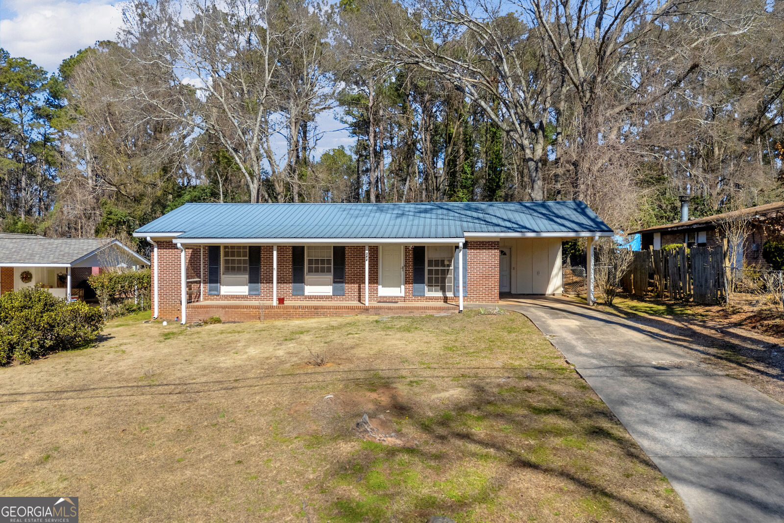 Property Photo: 342 Knottingham Drive GA 30606