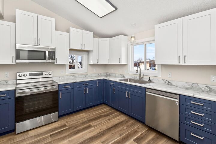 Property Photo:  606 1st Avenue S  IA 50009 
