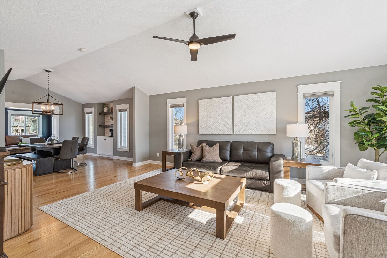 Property Photo:  426 NE 16th Street  IA 50021 