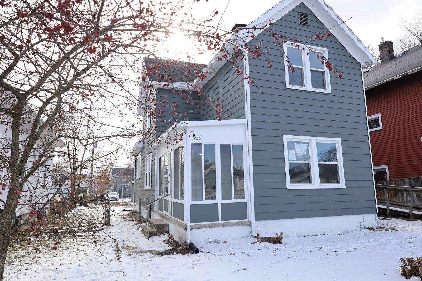 Property Photo:  739 W 4th Street  IN 46808-2613 