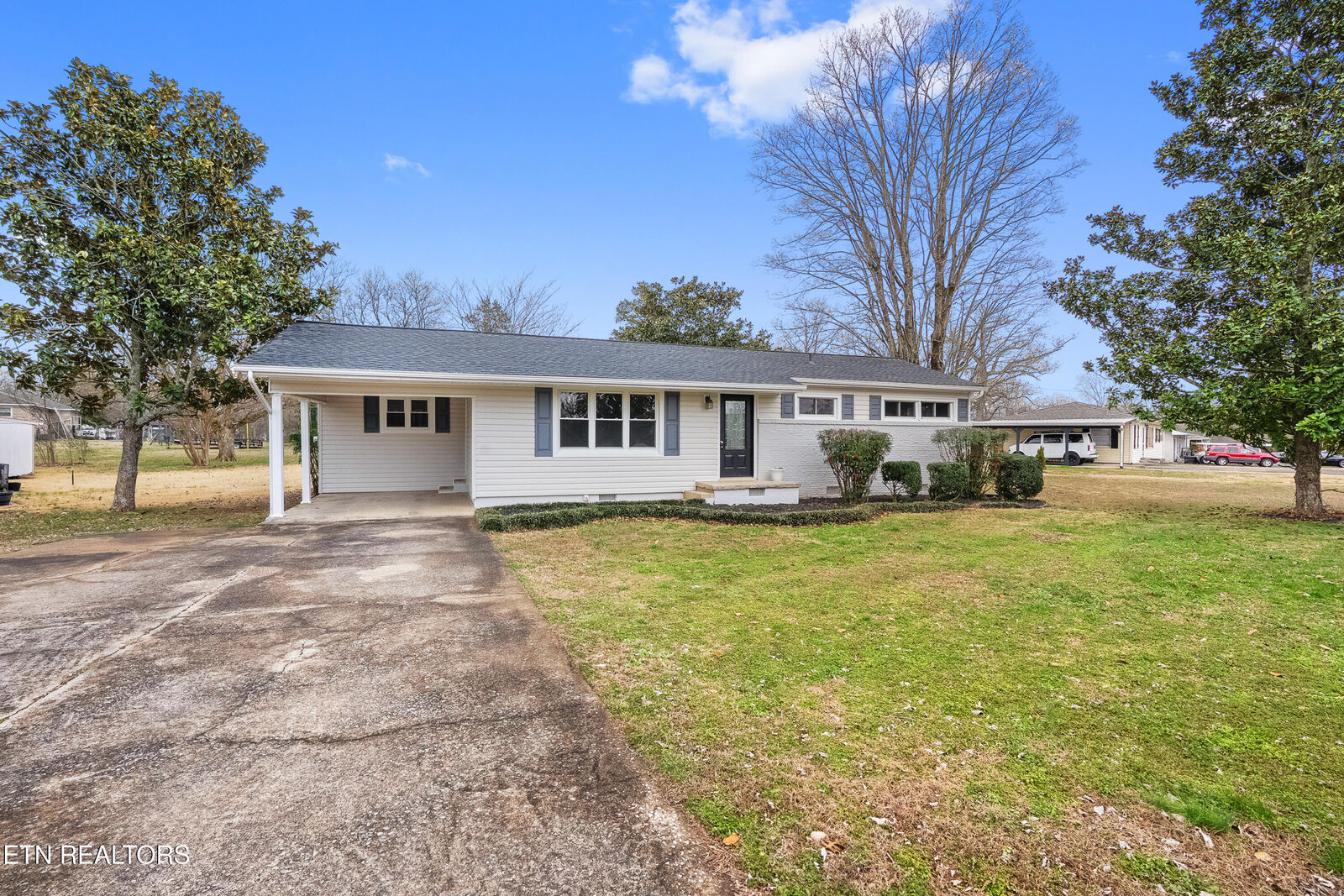 Property Photo:  122 Hillcrest Drive  TN 37329 