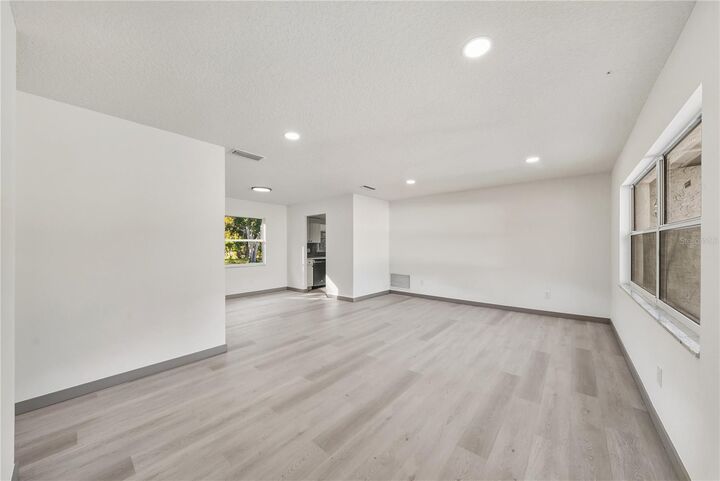 Property Photo:  4612 Chateau Road  FL 32808 