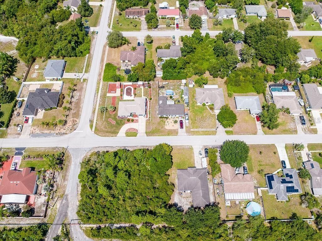 Property Photo: 2361 Laredo Drive FL 32738