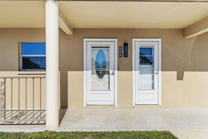 Property Photo:  1 Boca Ciega Point Boulevard 113  FL 33708 