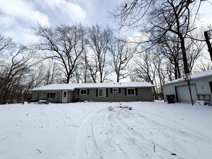 Property Photo:  201 Lake Hills Drive  MI 49237 