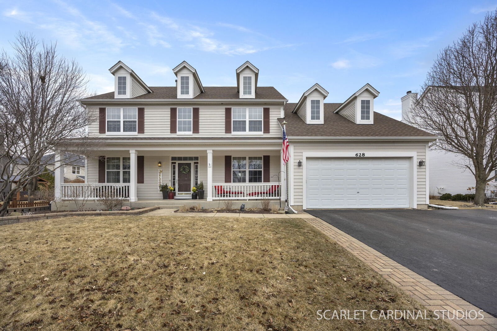 Property Photo: 628 Ebony Drive IL 60543