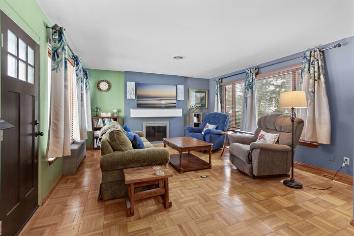 Property Photo:  119 S Hill Street  IL 60098 