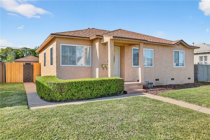 Property Photo:  13339 Crocker  CA 90061 