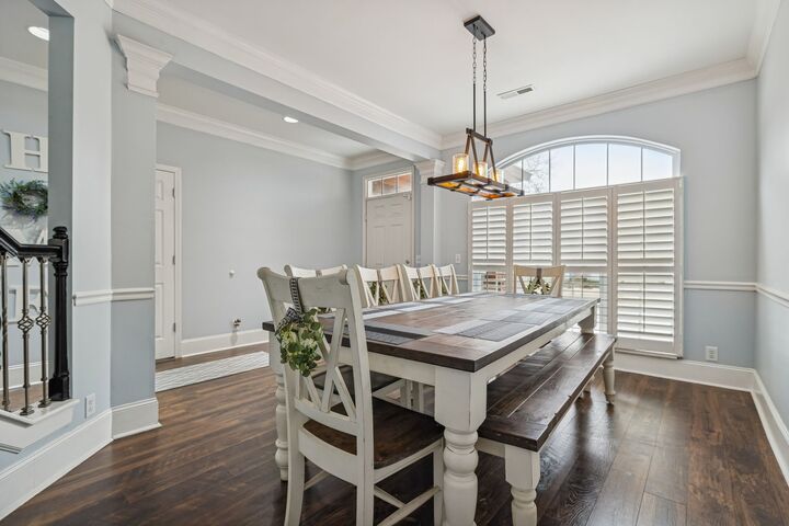 Property Photo: 4833 Rainer Dr TN 37138