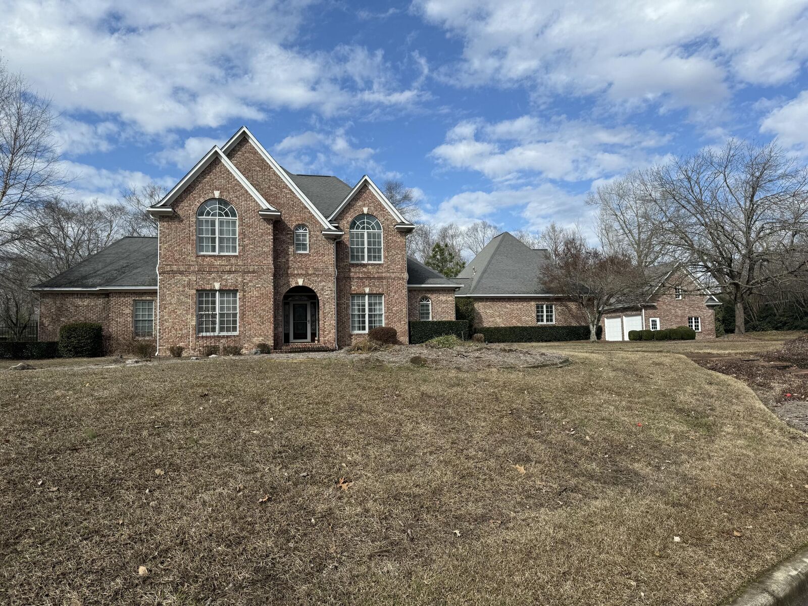 Property Photo: 1587 Larkspur Circle MS 38801