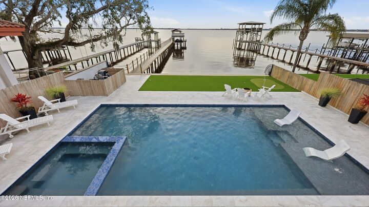 Property Photo:  1968 River Road  FL 32207 