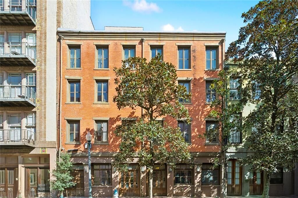 Property Photo:  431 Gravier Street 2  LA 70130 