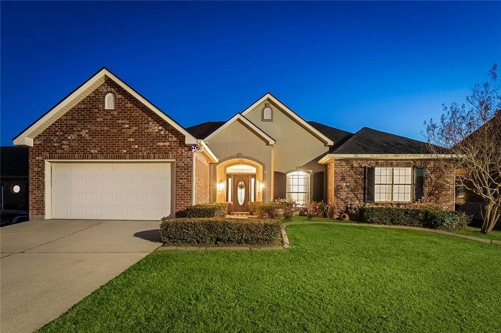Property Photo:  410 Moonraker Drive  LA 70458 