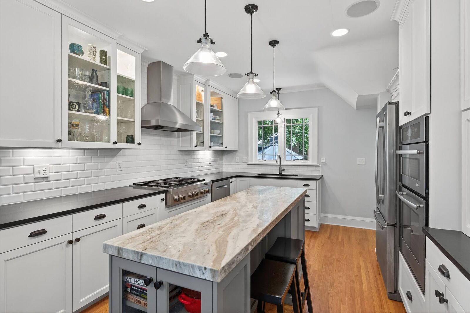 Property Photo: 5019 Garfield Avenue MN 55419