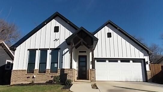 Property Photo: 3314 N Pecan Street TX 76106