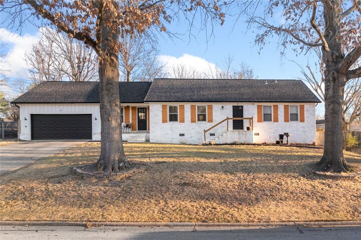 Property Photo:  23 Hawthorne Drive  AR 72601 