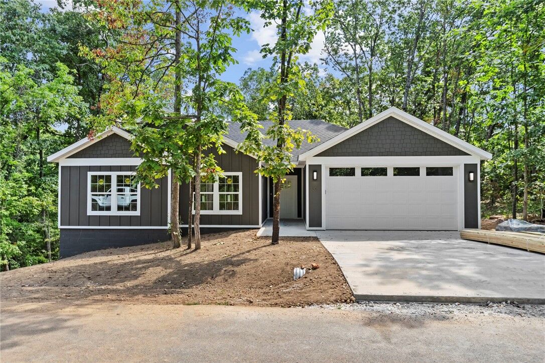 Property Photo: 32 Dumfries Drive AR 72715