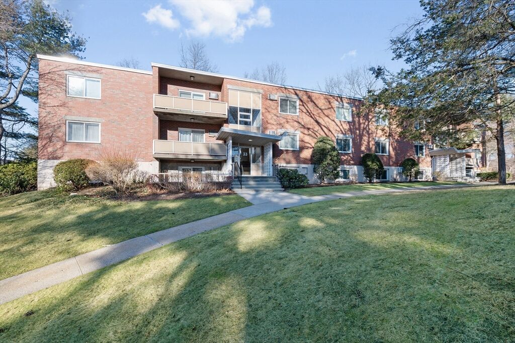 Property Photo: 33 Jacqueline Rd MA 02452