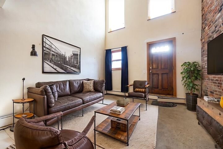 Property Photo:  20 Beacon Street 2  MA 02150 