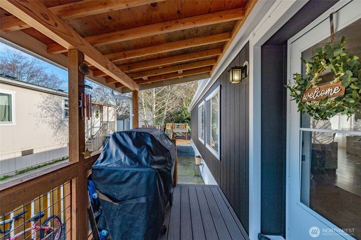 Property Photo:  700 NW Crosby Avenue 19  WA 98277 