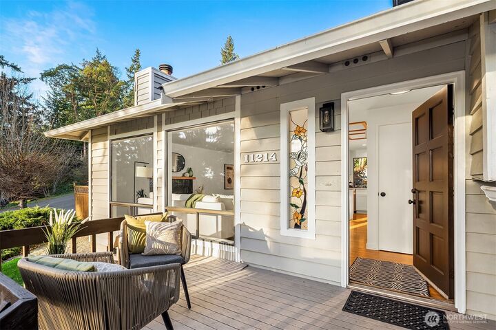 Property Photo: 11214 80th Avenue NE WA 98034