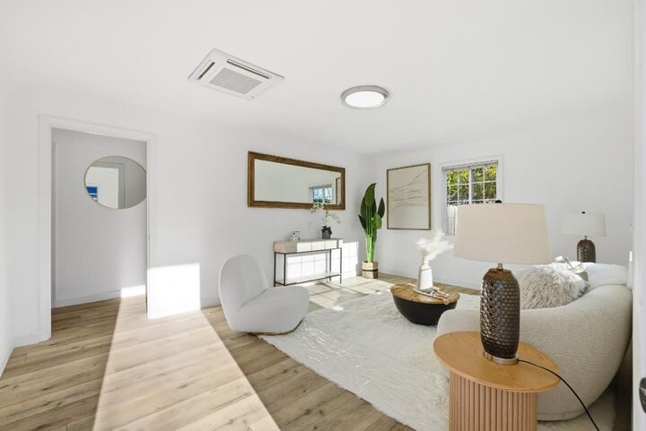 Property Photo:  717 & 723 Ellsworth Place  CA 94306 