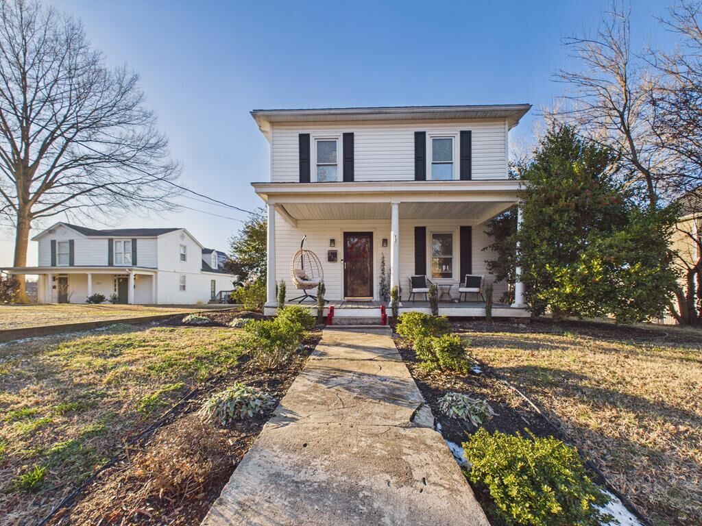Property Photo: 313 N Bridge St VA 23901